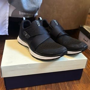 Spin shoes
